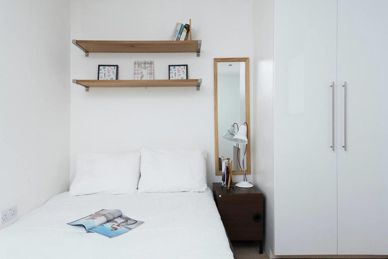 Stylish 2 Bedroom Flat With Balcony In Londres Extérieur photo