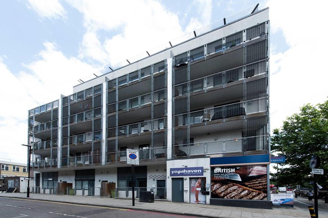 Stylish 2 Bedroom Flat With Balcony In Londres Extérieur photo